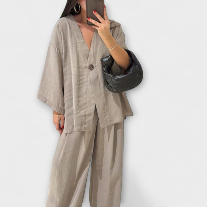 Jacqueline | Ležerna V-Izrez Bluza i Hlače Duo